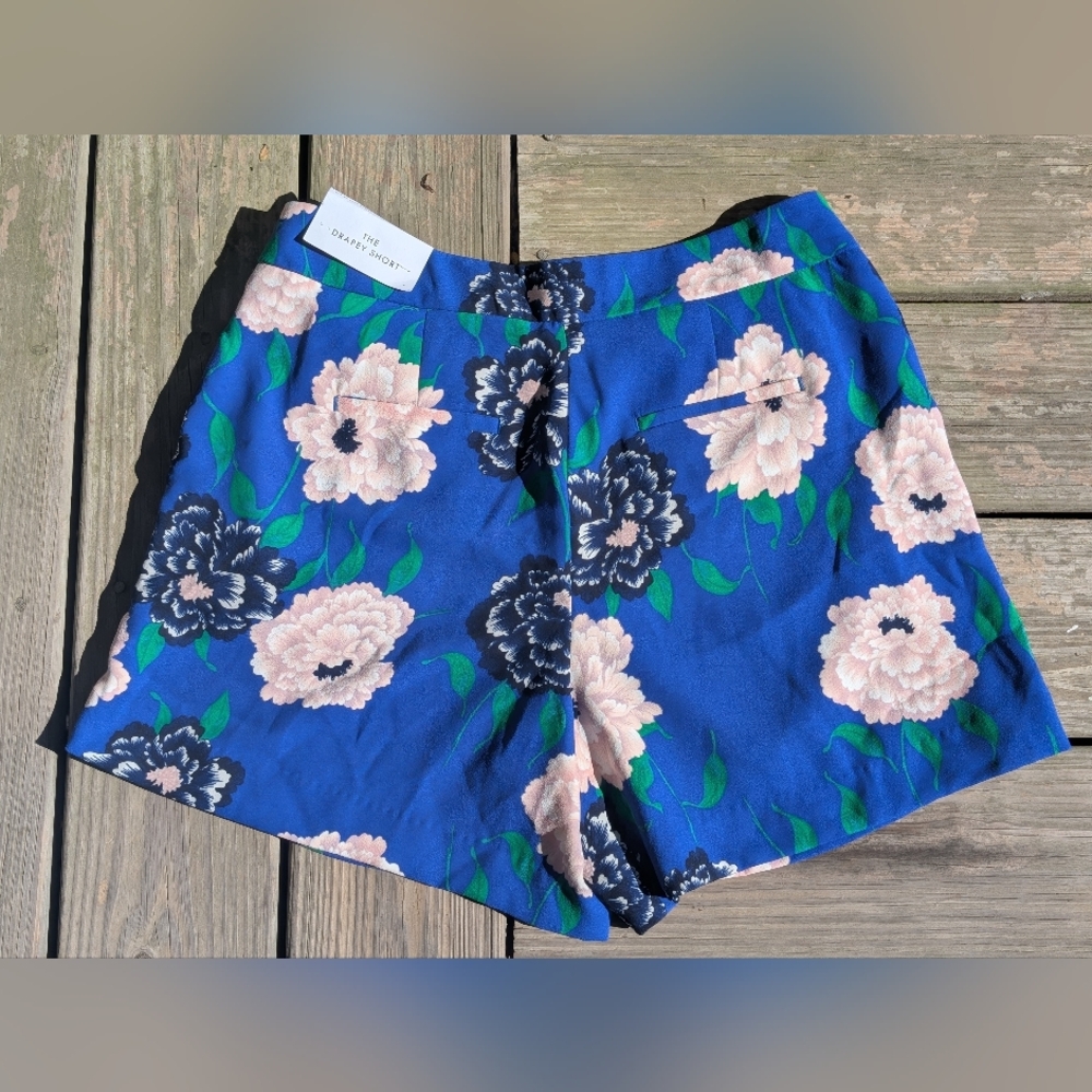 Ann Taylor Blue Floral Drapey High Waist Women Shorts - Picture 3 of 5